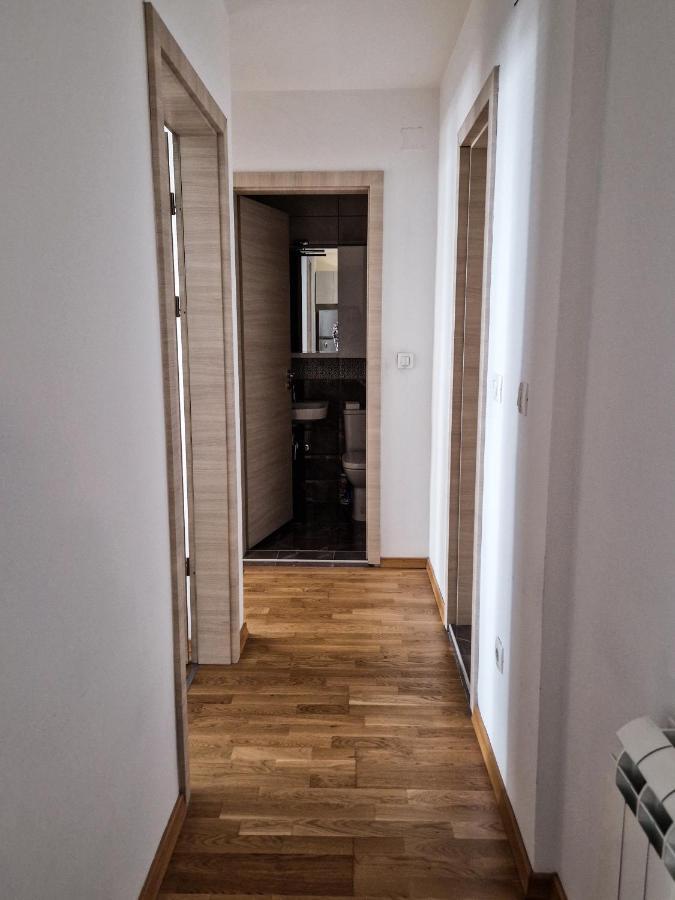 Tushe Apartments Скопье Экстерьер фото